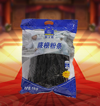 廚之選蕨根粉條產(chǎn)自四川綿陽1kg每袋，本品精選優(yōu)質(zhì)蕨根粉、紅薯淀粉、玉米淀粉等為原料，經(jīng)嚴格的管理和先進的生產(chǎn)工藝精制而成。本品絲條均勻，質(zhì)地柔韌，黝黑有光澤，在水中浸泡48小時不變色，不發(fā)漲。