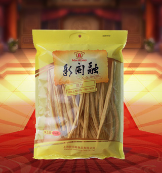 新閩融腐竹產(chǎn)自河南許昌250g每袋，采用優(yōu)質(zhì)大豆，保證所有原材料來自純正的原產(chǎn)地，無污染的生長環(huán)境，現(xiàn)代化的種植技術(shù)，綠色健康。皮質(zhì)光滑，色澤黃白，油光透亮，腐竹作為高蛋白食物，豆香濃郁，口感爽滑，營養(yǎng)豐富。