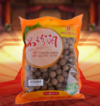 新閩融小核桂圓產(chǎn)自福建莆田500g每袋，采用優(yōu)質(zhì)綠色的原產(chǎn)地，精心選材，每一顆都經(jīng)過精心挑選，健康美味，值得選擇。美味可口，果肉飽滿，口感香濃，上等桂圓，美味享受，甘甜口味，愛不離口。本產(chǎn)品有著嚴(yán)格的把關(guān)，精致的包裝，獨(dú)特的工藝，方便簡潔，更加方便您的攜帶。