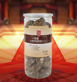 薈食(FINE LIFE)一級(jí)花菇 產(chǎn)自河南駐馬店150g每袋，質(zhì)輕盈，有特殊天然菌香，味道鮮美，風(fēng)味獨(dú)特，保留了豐富的營養(yǎng)成分。采取透明包裝，新鮮清晰可見，干凈衛(wèi)生，方便存放冷藏，方便消費(fèi)者們的選購，安全健康，放心購買。