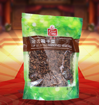 薈食(FINE LIFE)臻選霉干菜產(chǎn)自浙江紹興250g每袋，蕭山霉干菜是浙江省紹興市夾灶鄉(xiāng)的漢族傳統(tǒng)名菜。夾灶原屬紹興縣，故歷來以“紹興霉干菜”為名。此產(chǎn)品由大葉芥加工而成，色澤烏黑，香氣濃郁，味美質(zhì)嫩，久貯不變，是一種常年食用的大眾化食品州，霉干菜一般用芥菜、尚未抽苔的白菜和油菜等腌制后曬干制成。